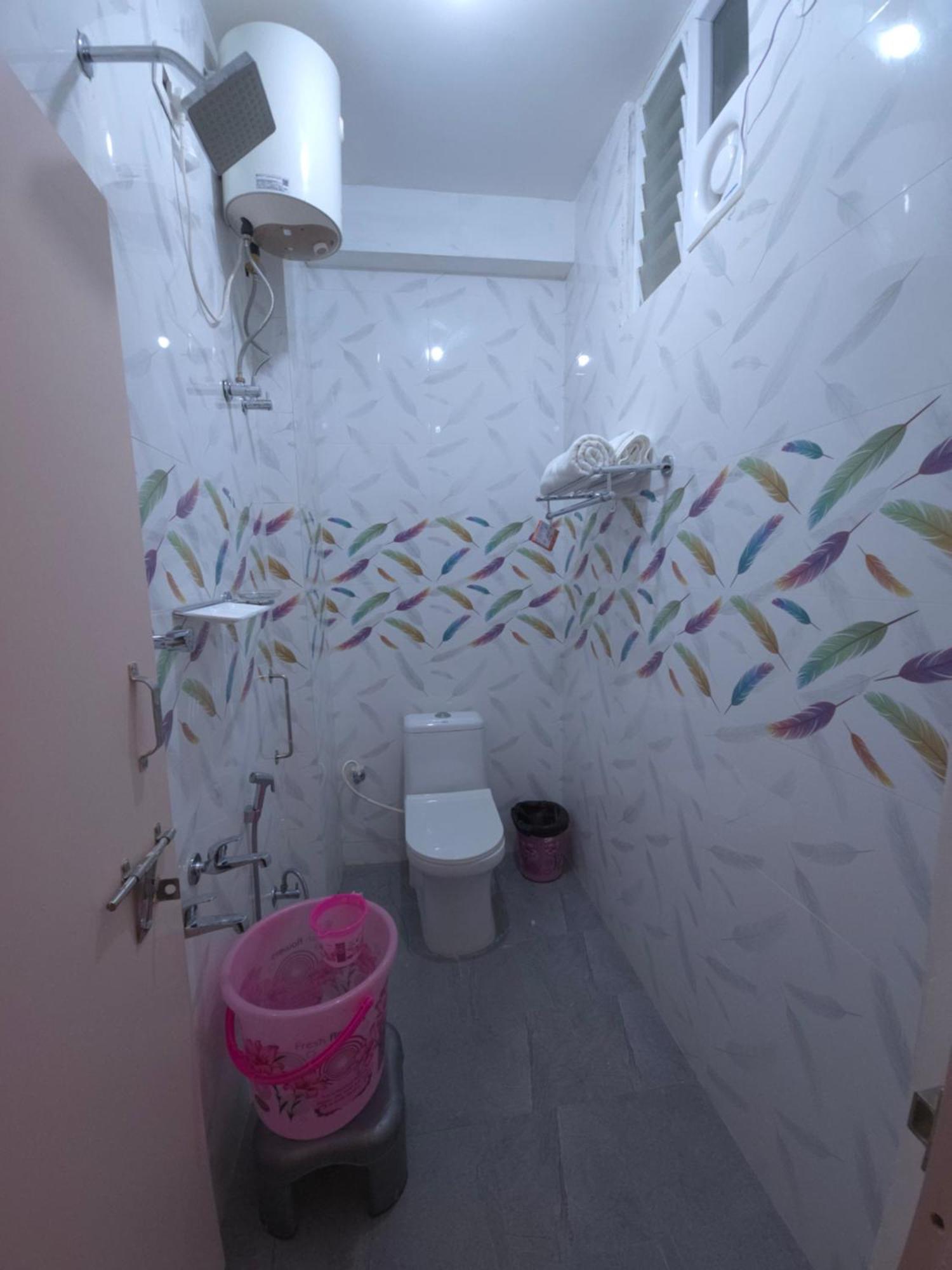Shreem Sesha Sai Residency Hotel Tiruvannamalai Room photo