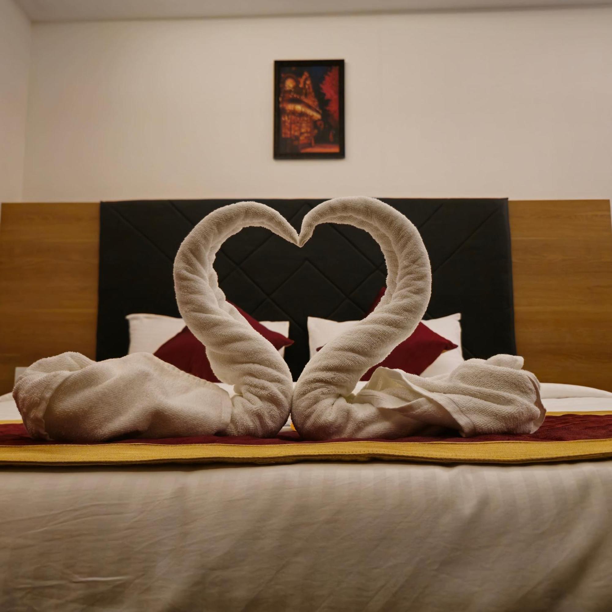 Shreem Sesha Sai Residency Hotel Tiruvannamalai Room photo