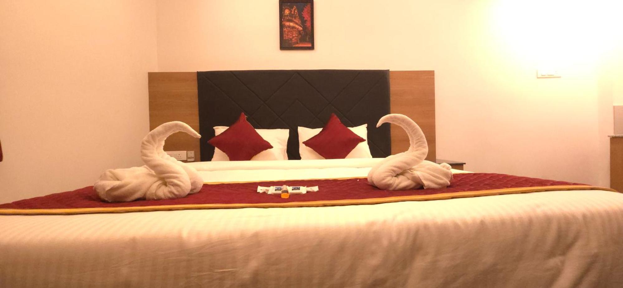 Shreem Sesha Sai Residency Hotel Tiruvannamalai Exterior photo