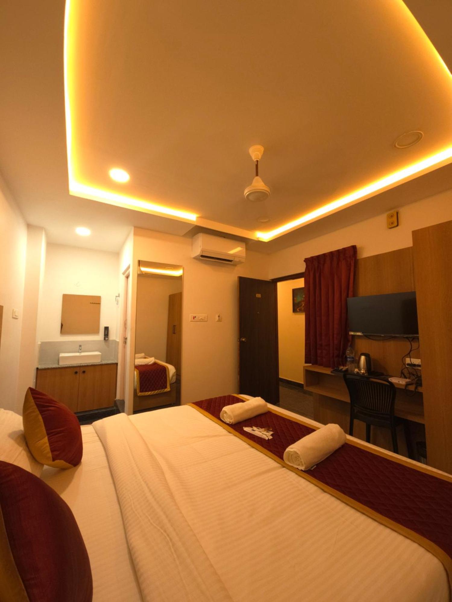 Shreem Sesha Sai Residency Hotel Tiruvannamalai Exterior photo