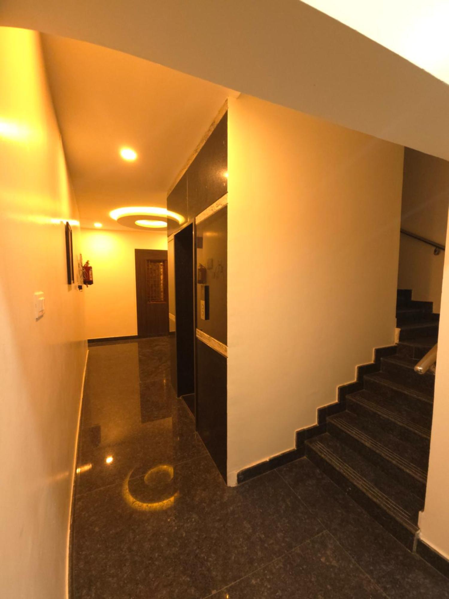 Shreem Sesha Sai Residency Hotel Tiruvannamalai Exterior photo