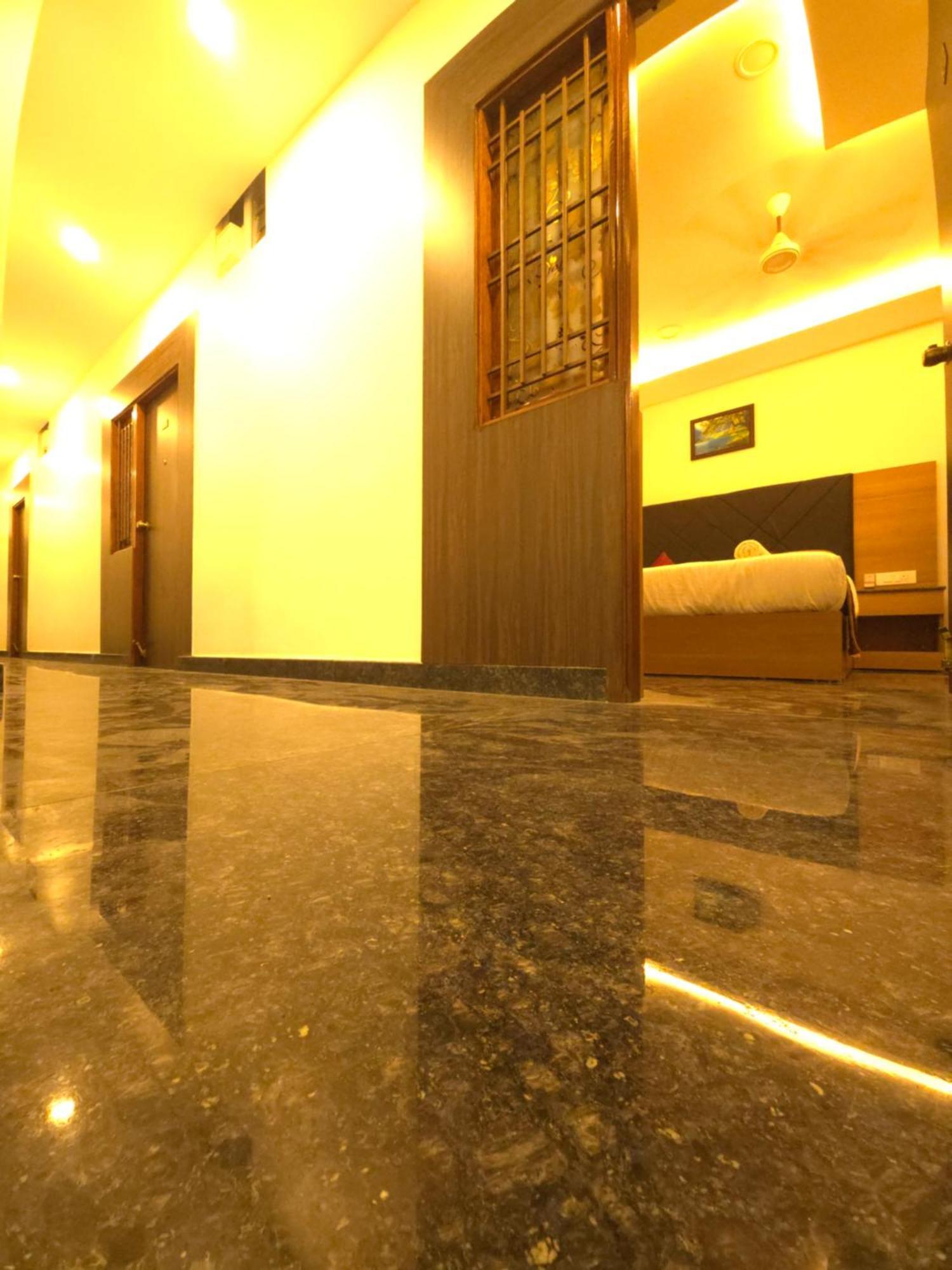 Shreem Sesha Sai Residency Hotel Tiruvannamalai Exterior photo