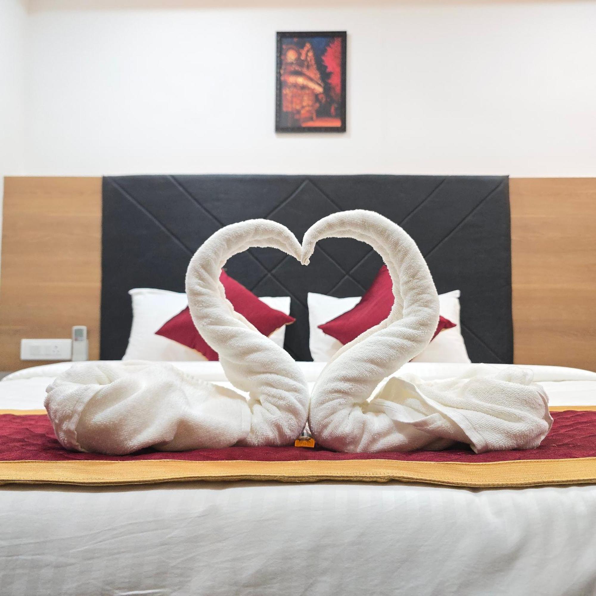 Shreem Sesha Sai Residency Hotel Tiruvannamalai Exterior photo